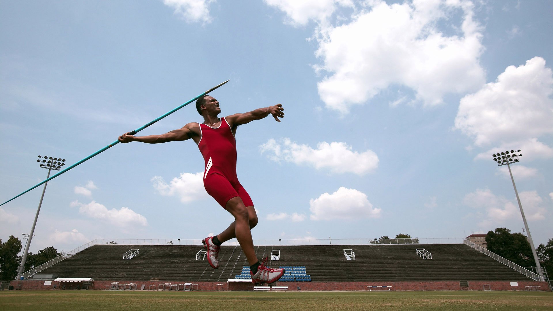 9游电竞站-万乐天后程发力引爆现场气氛，万乐集团